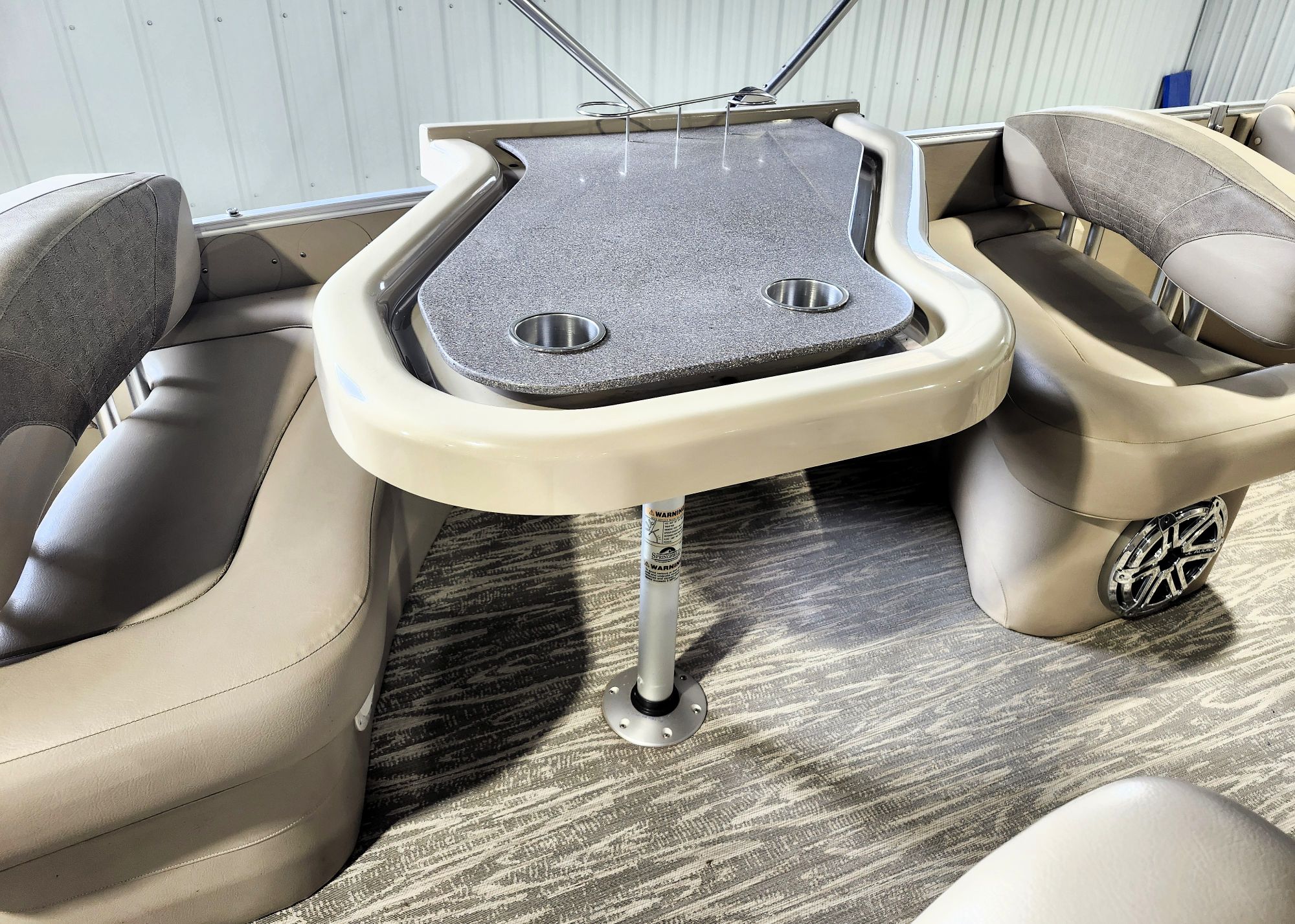 2019 Avalon Catalina Platinum 25' Entertainer - Image 21