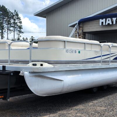 2002 Bennington 22′ Deluxe L Series