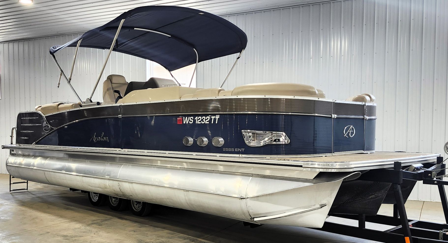 2019 Avalon Catalina Platinum 25' Entertainer - Image 6
