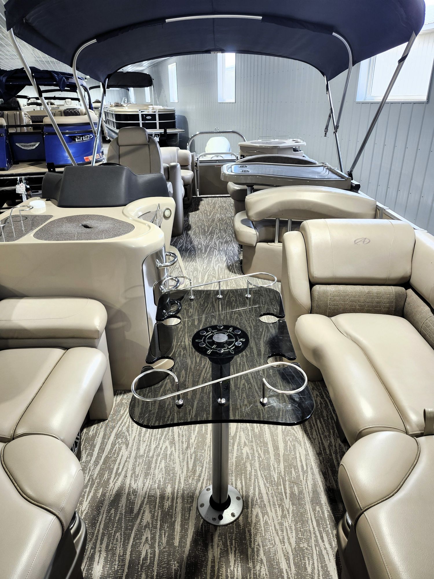 2019 Avalon Catalina Platinum 25' Entertainer - Image 9