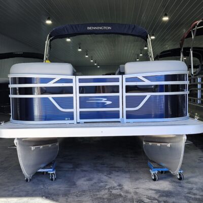 2027 Bennington 20′ S Stern Radius Reserve