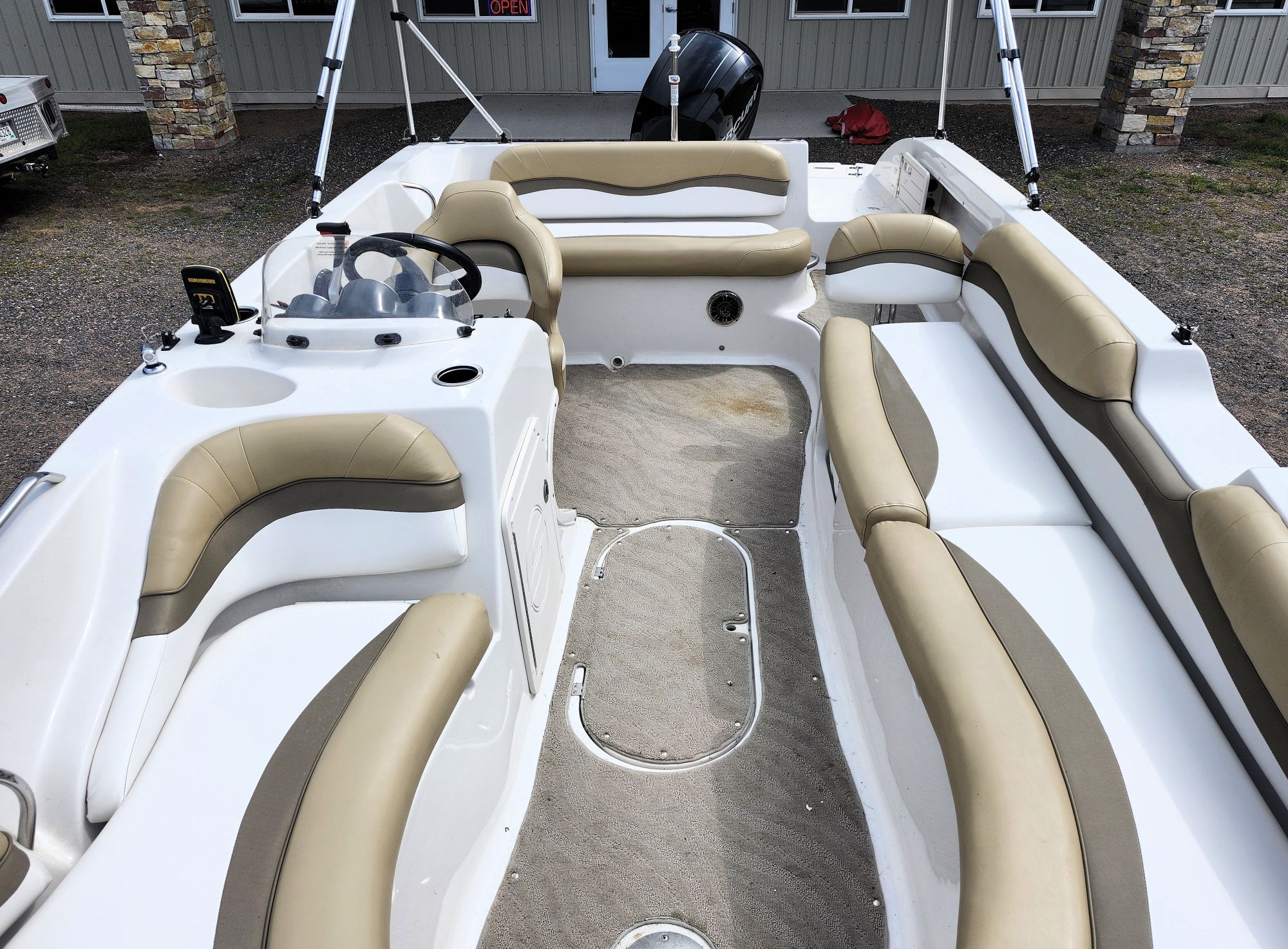 2013 Starcraft Limited 20' - Image 11