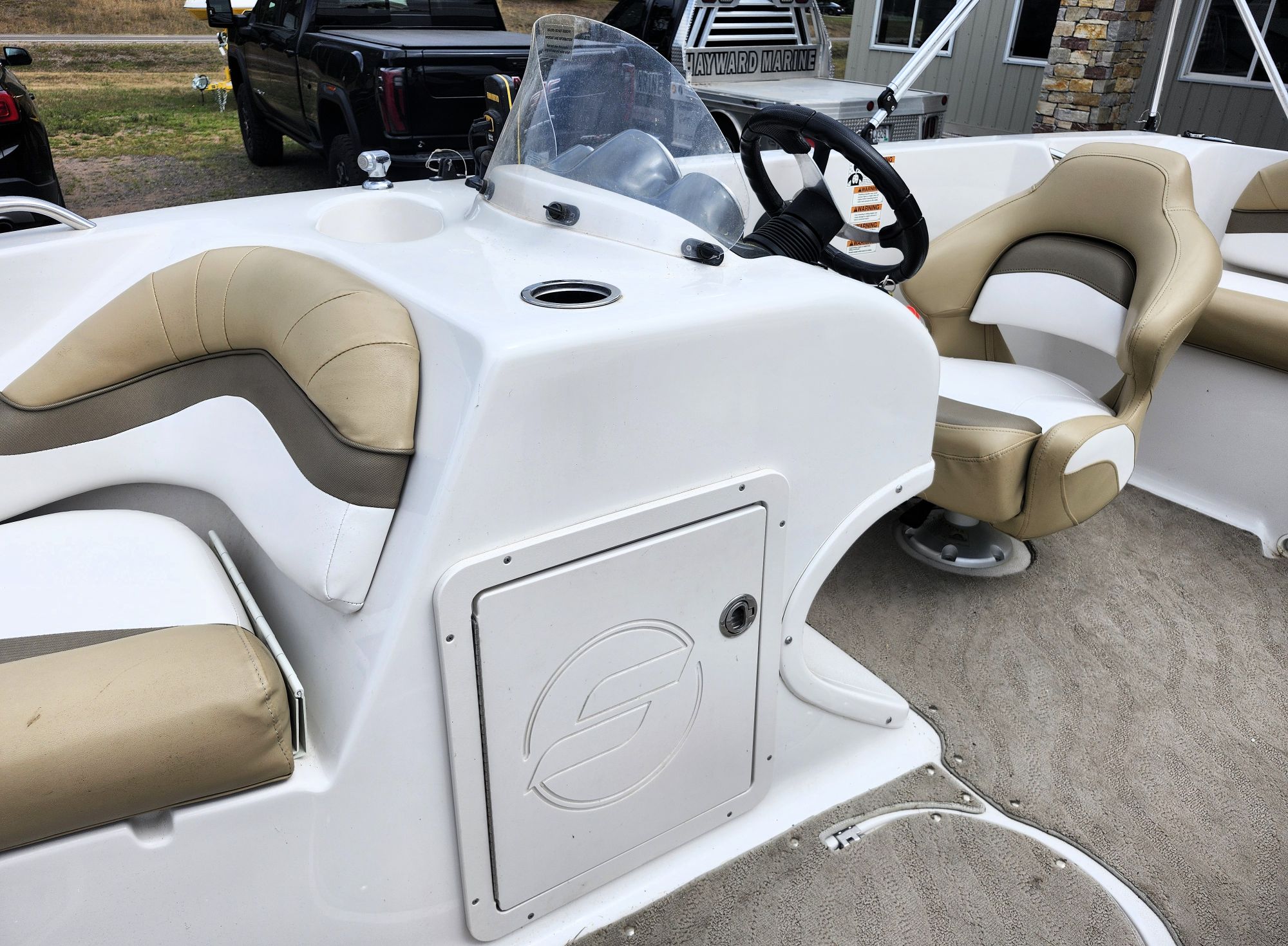 2013 Starcraft Limited 20' - Image 14